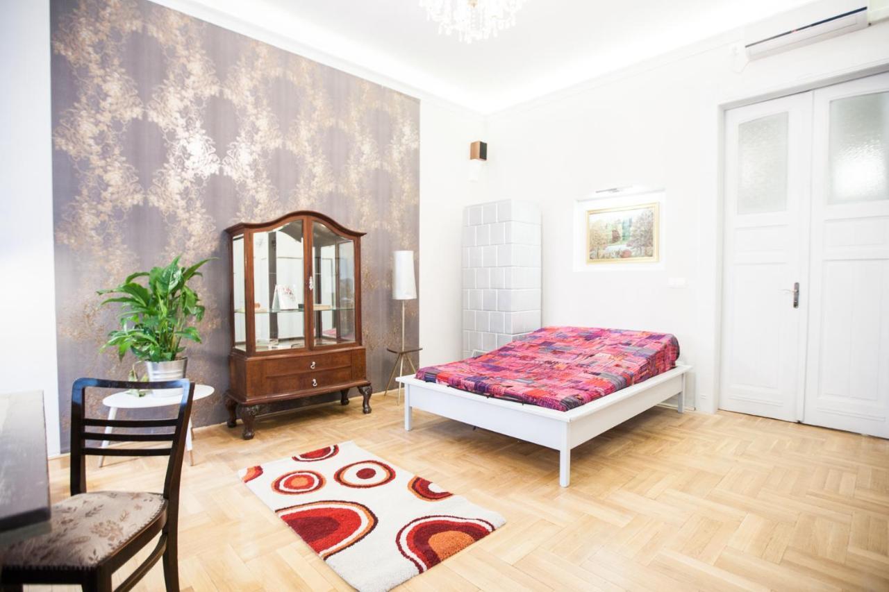 N40 By Small Home Budapest Exterior foto