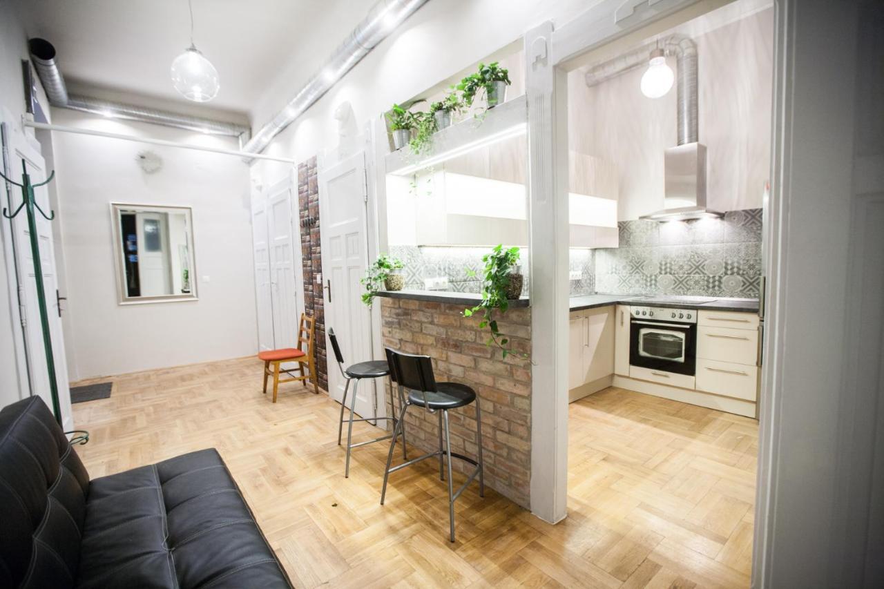 N40 By Small Home Budapest Exterior foto