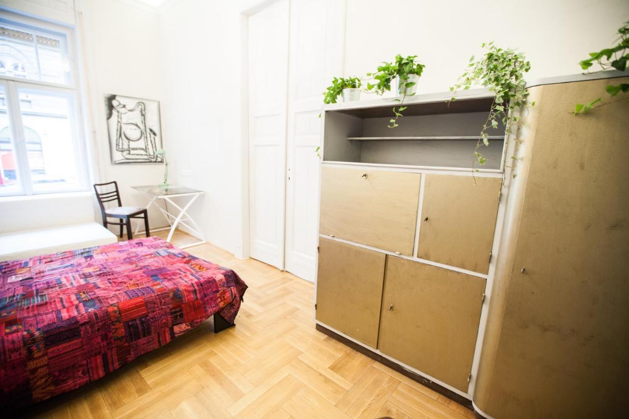N40 By Small Home Budapest Exterior foto