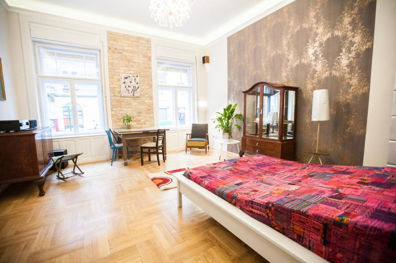 N40 By Small Home Budapest Exterior foto
