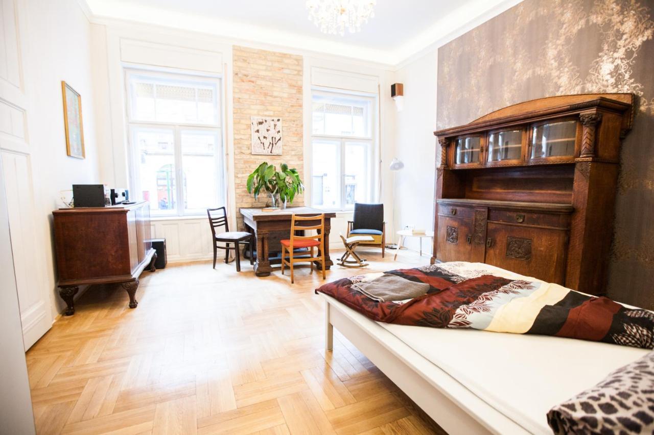 N40 By Small Home Budapest Exterior foto